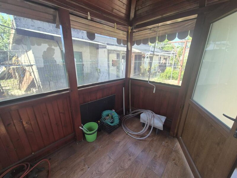 Vidra Apartament cu gradina, foisor si bucatarie de vara in Vidra