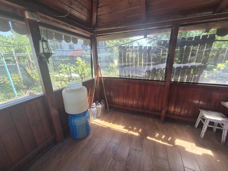 Vidra Apartament cu gradina, foisor si bucatarie de vara in Vidra